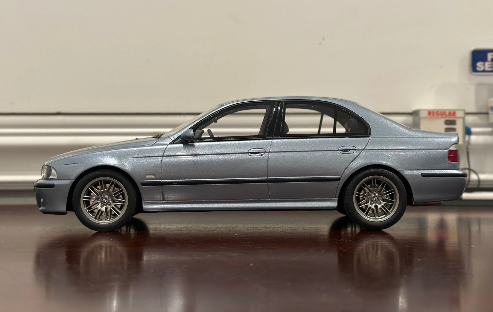 Ottomobile BMW E39 M5 Silverwater Blue 1/18 Scale Resin Model Car | New - Product Image