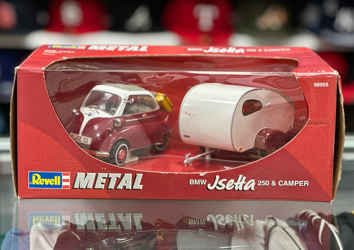 Revell BMW Isetta w/ Trailer Red/White 1/18 Scale Diecast Model Cars - Product Image