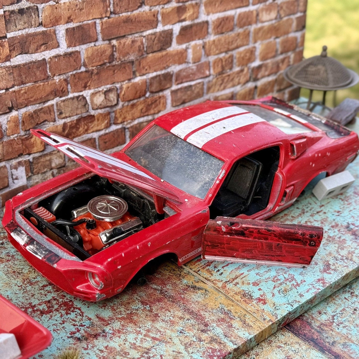 Road Legends 1968 Ford Shelby GT500 1/18 Scale Diecast Model Car | Parts Car - Product Image