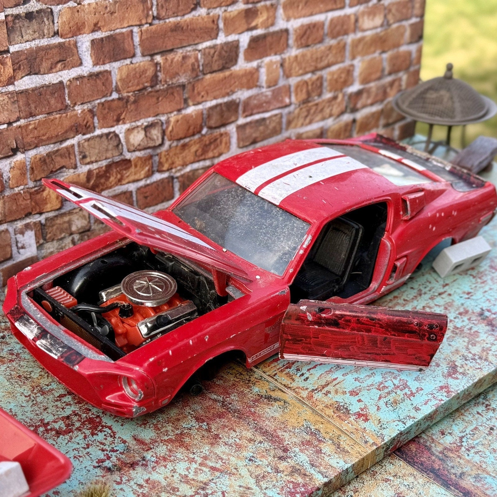 Road Legends 1968 Ford Shelby GT500 1/18 Scale Diecast Model Car | Parts Car - Product Image