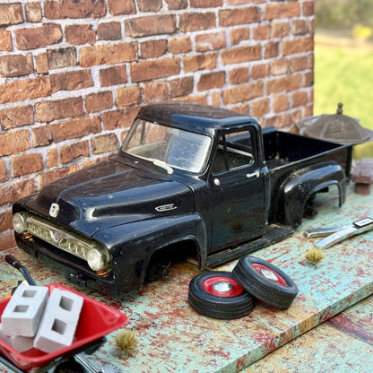 Road Signature 1953 Ford Pick Up Truck 1/18 Scale Diecast Model Car | Parts Car - Product Image