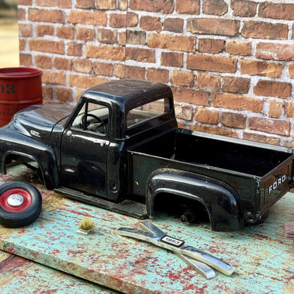 Road Signature 1953 Ford Pick Up Truck 1/18 Scale Diecast Model Car | Parts Car - Product Image