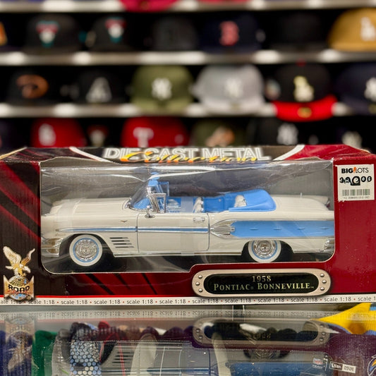 Road Signature 1958 Pontiac Bonneville White w/ Blue Interior 1/18 Scale Diecast Model Car | New - Product Image