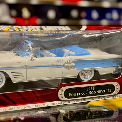 Road Signature 1958 Pontiac Bonneville White w/ Blue Interior 1/18 Scale Diecast Model Car | New - Product Image