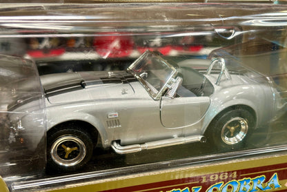 Road Signature 1964 Ford Shelby Cobra 427 S/C Silver 1/18 Scale Diecast Model Car | New - Product Image