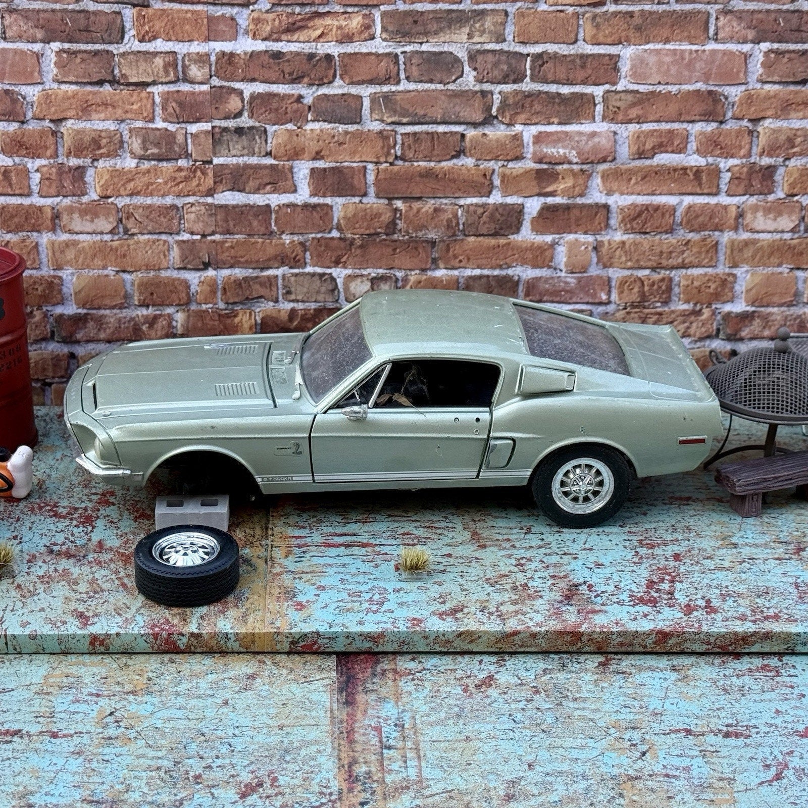 Road Signature 1968 Ford Mustang Shelby GT 500K 1/18 Scale Diecast Model Car | Parts Car - Product Image