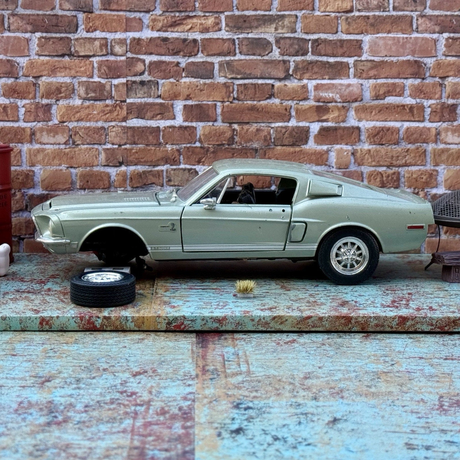Road Signature 1968 Ford Mustang Shelby GT 500K 1/18 Scale Diecast Model Car | Parts Car - Product Image