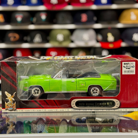 Road Signature 1970 Dodge Coronet R/T Convertible Green 1/18 Scale Diecast Model Car | New - Product Image