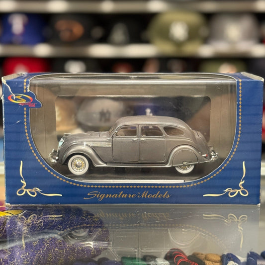 Signature Models 1936 Chrysler Airflow 1/18 Scale Diecast Model Car | New - Product Image