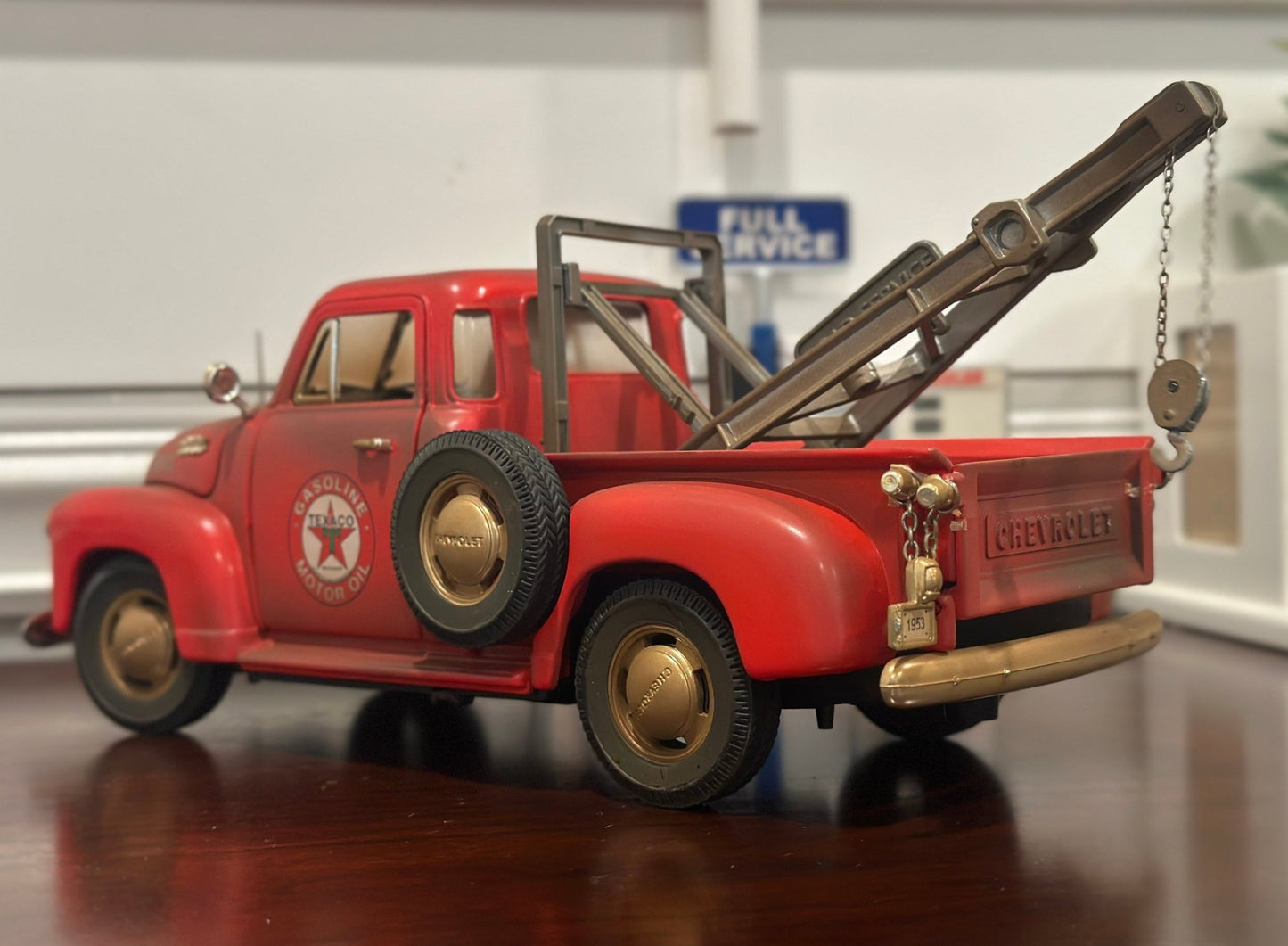 Solido Chevrolet Texaco 'Rust Edition' 1/18 Scale Diecast Model Car - Product Image