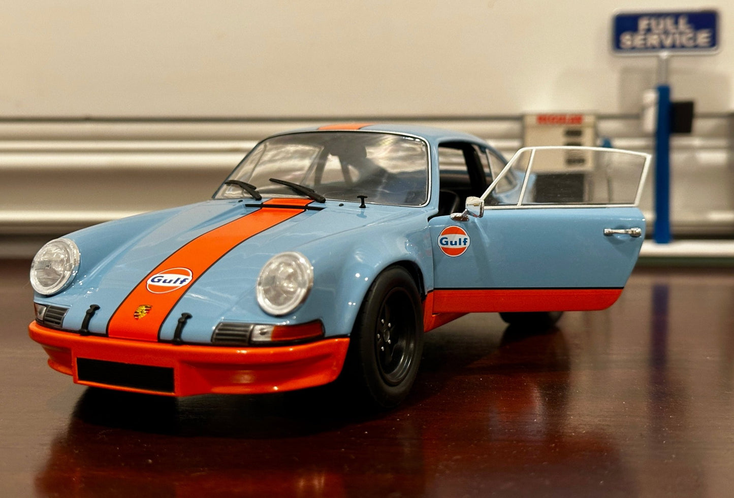 Solido Porsche 911 RSR Gulf Blue w/ Orange 1/18 Scale Diecast Model Car - Product Image