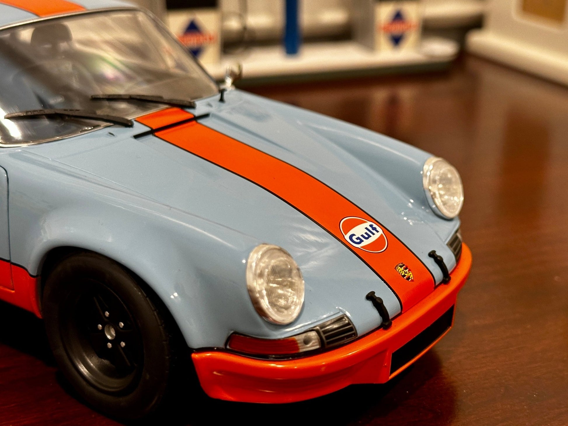 Solido Porsche 911 RSR Gulf Blue w/ Orange 1/18 Scale Diecast Model Car - Product Image