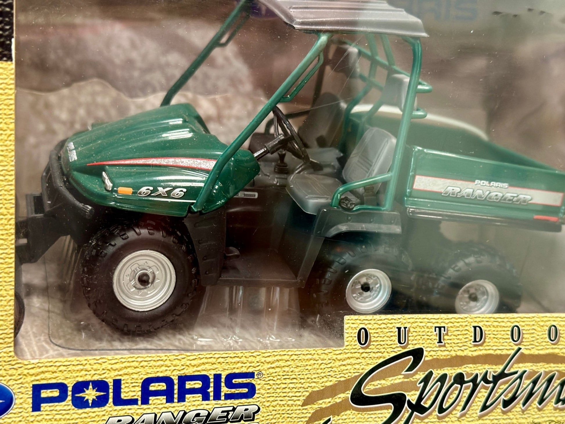 Sportsman Polaris Trucker Green 1/18 Scale Diecast Model Car | New - Product Image