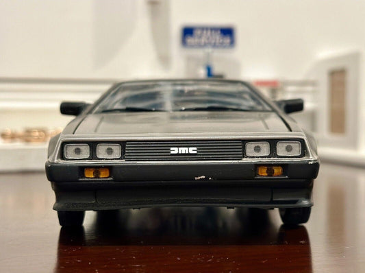 Sun Star 1981 Delorean DMC 12 LK Coupe Stainless Steel 1/18 Scale Resin Model Car - Product Image