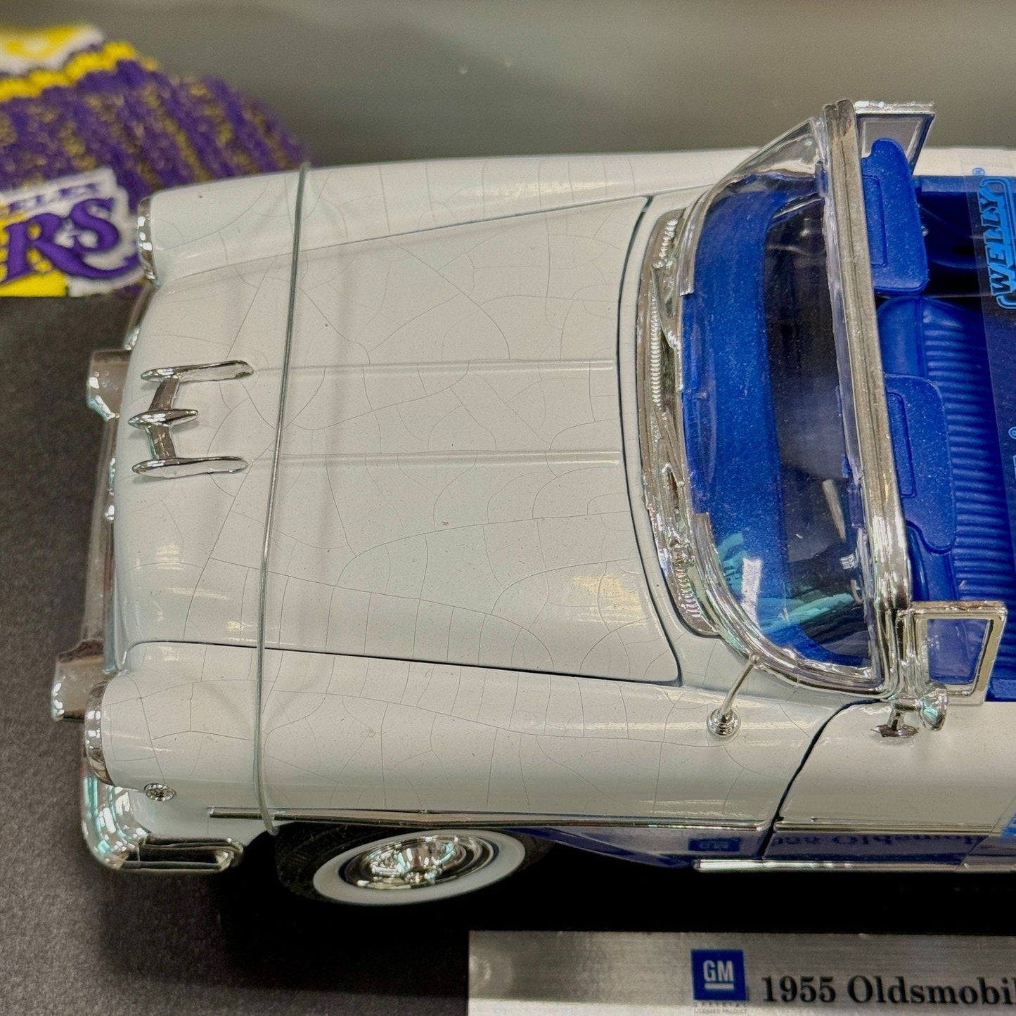 WELLY 1955 Oldsmobile Super 88 Convertible Blue1/18 Scale Diecast Model Car | New - Product Image
