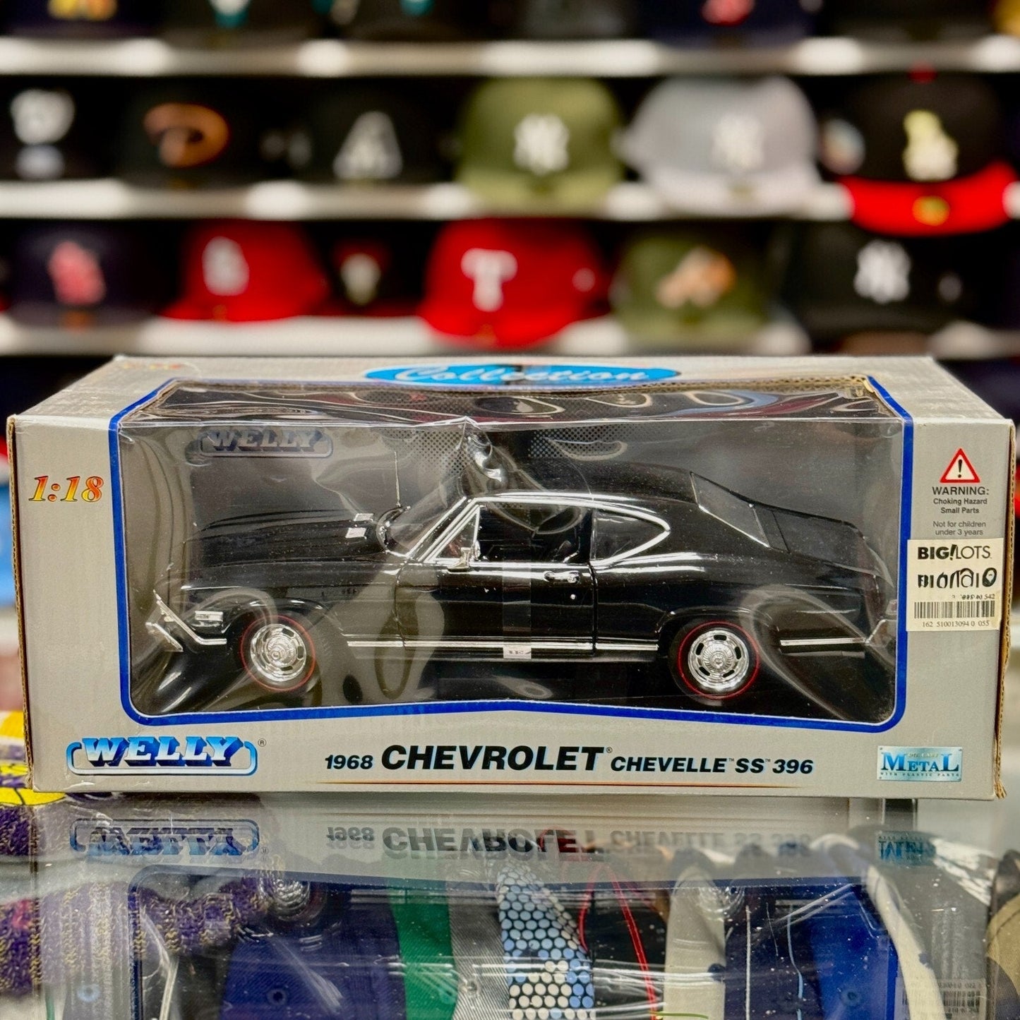 WELLY 1968 Chevrolet Chevelle SS 454 Black 1/18 Scale Diecast Model Car | New - Product Image