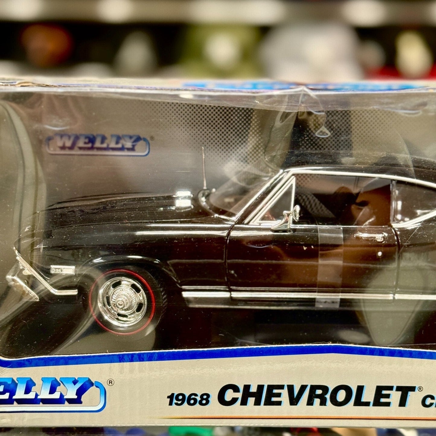 WELLY 1968 Chevrolet Chevelle SS 454 Black 1/18 Scale Diecast Model Car | New - Product Image